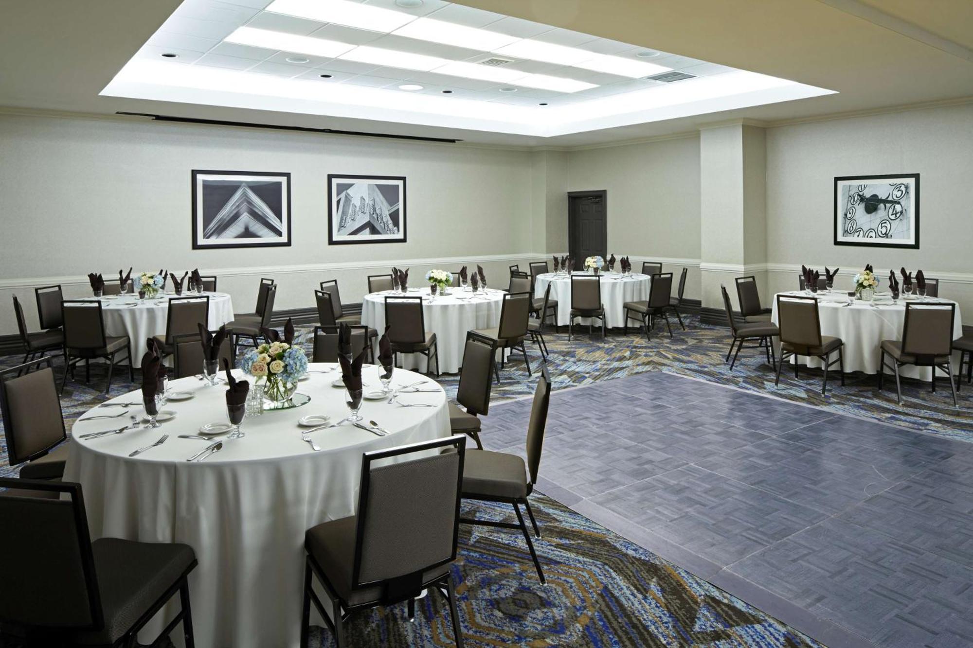 Hotel Embassy Angeles - International Airport/north 3*